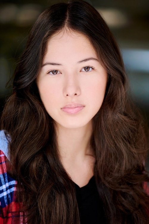 Amelia Salazar as Sophie