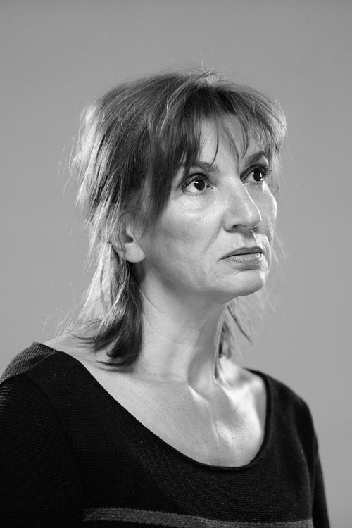 Maria Kavardjikova as Валя "космонавтката"
