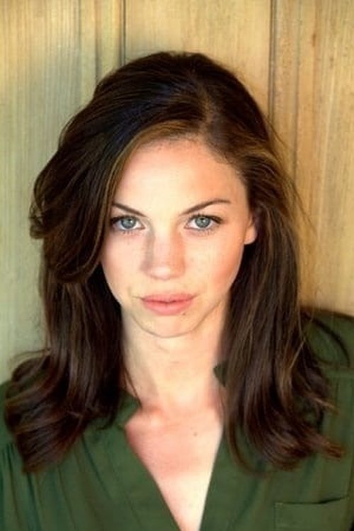 Stephanie Honoré as Josie