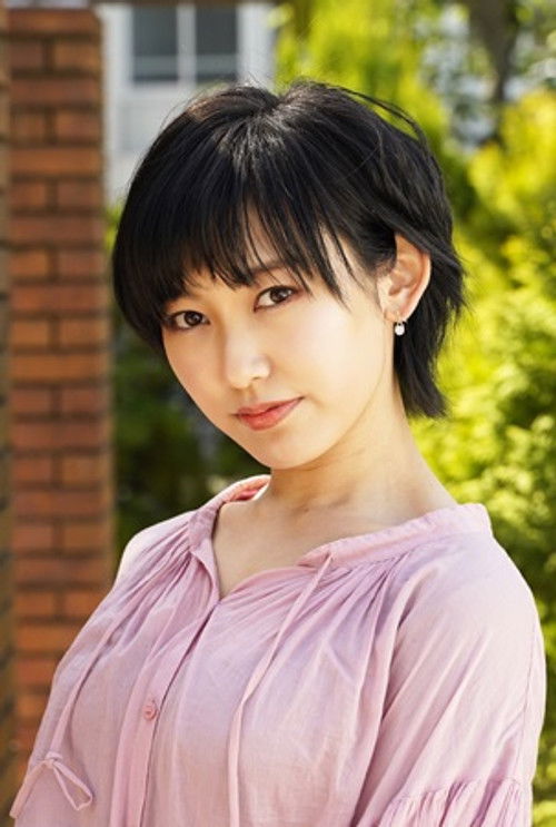 Ryoko Sakimura as Rei Hata