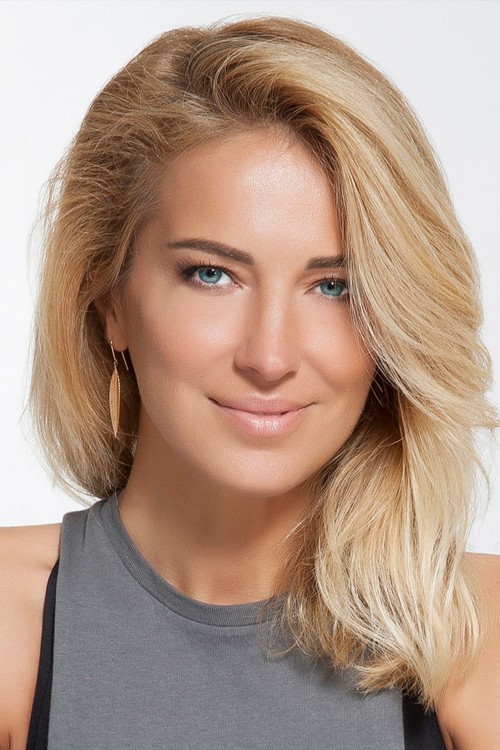 Burcu Esmersoy as Host