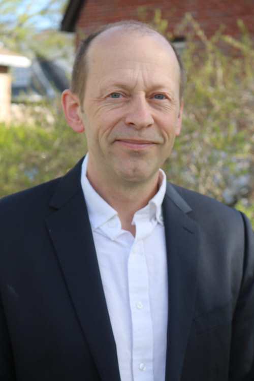 Walter Forsyth as Self