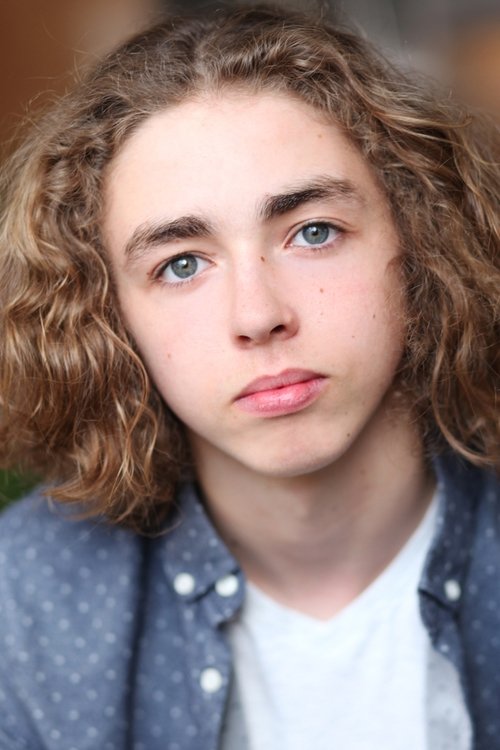Hugo St-Onge-Paquin as Teenager 1
