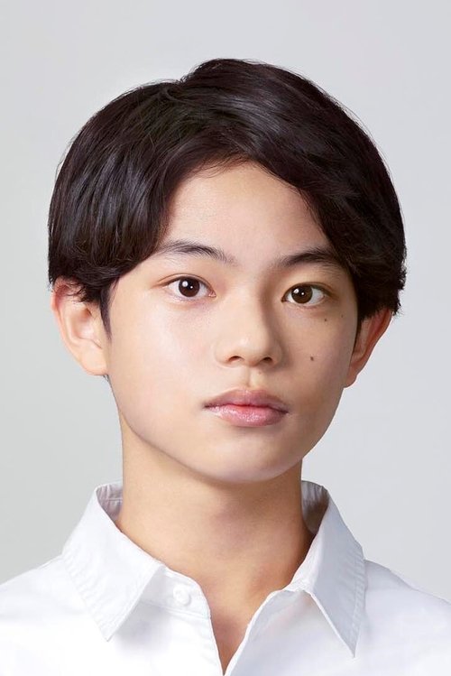 Soya Kurokawa as Young Hikaru Kamiki
