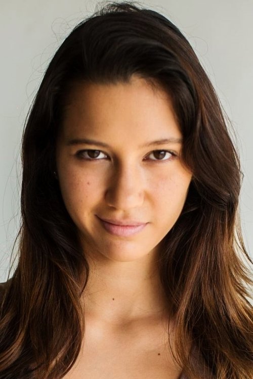 Christiana Chaiwanna as Sara