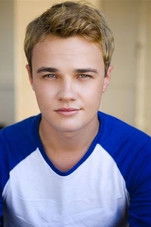 Dominic Deutscher as Mike