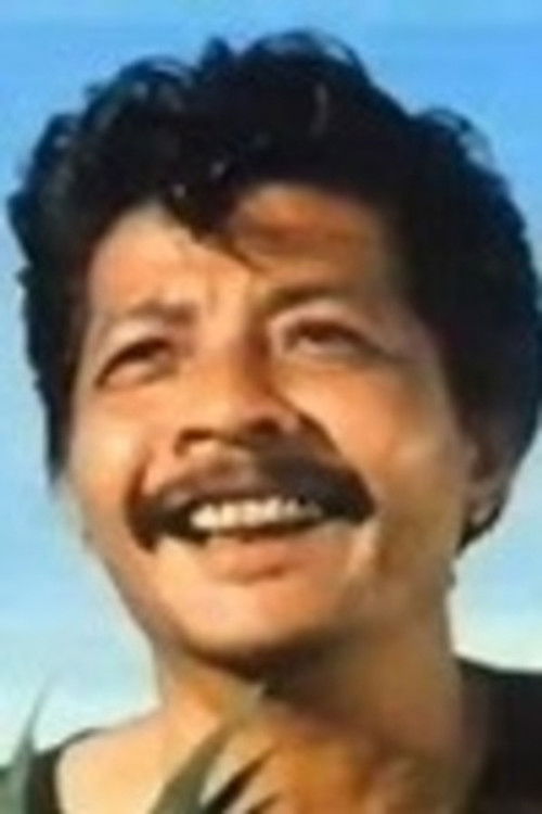 Paen Pleumsachai as 