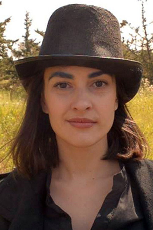 Nantia Margariti as Fenia