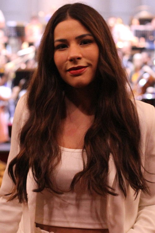 Anahí Cardoso as Violetta Valéry