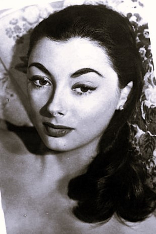 Sandra Francis as Evelyn Webb