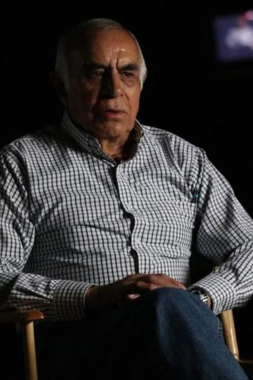 Fernando Durán Rojas as Juan