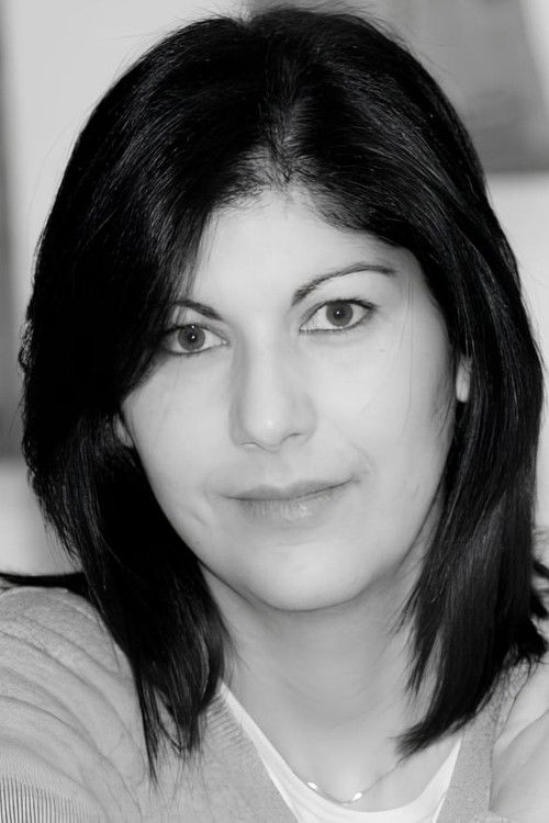 Marcella Valenti as Linda