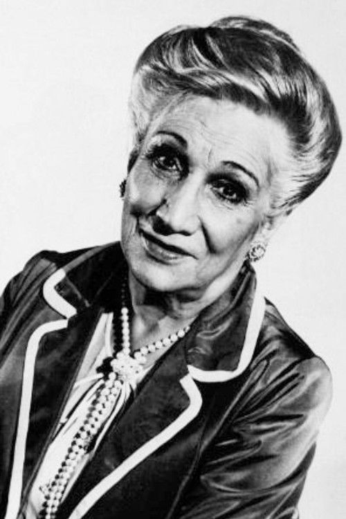 Ana González as Desideria