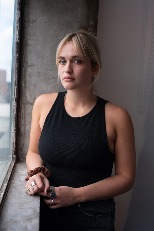 Freddie Acaster as Bella