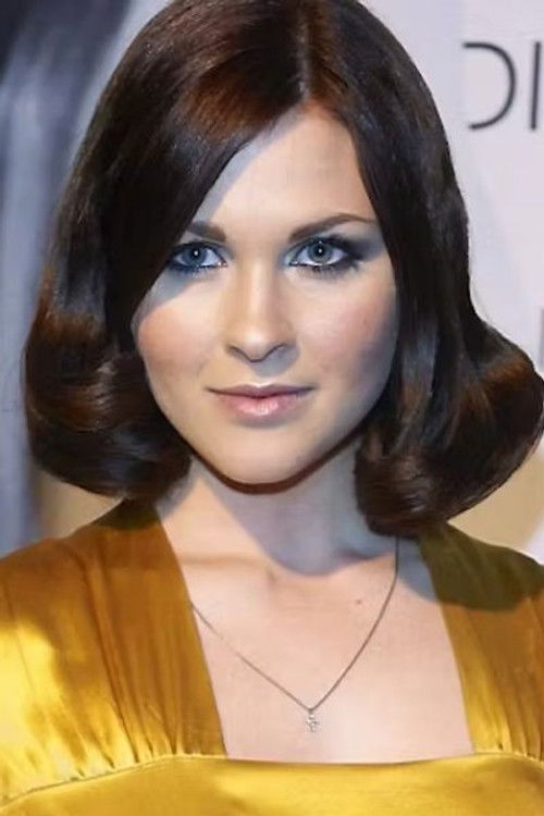 Frederikke Cecilie Bertelsen as Anja