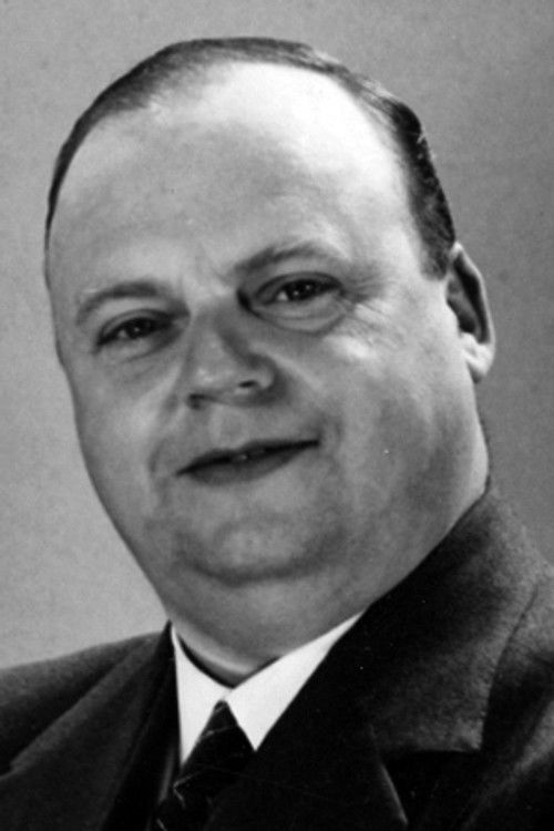 Gideon Wahlberg as Friman, luffare