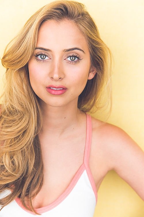 Colby Stewart as Samantha