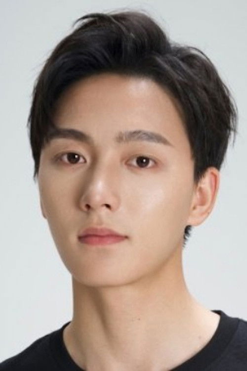 Ming Chuan as Qi Bei Chen