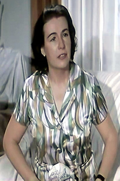 Gozian Fouad as لورا