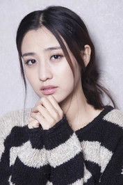 Chen Yuqi as 韩依依