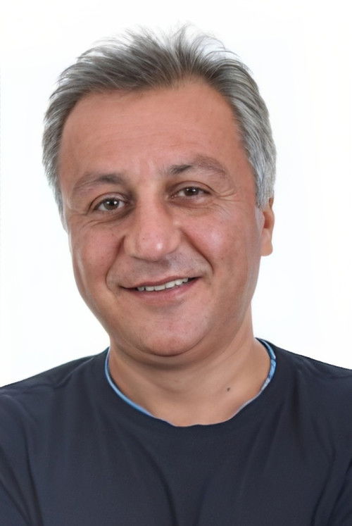 Bora Seçkin as Turgut