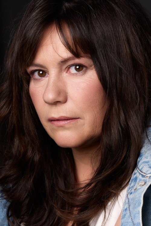 Nur Olabarria as Amiga Madre