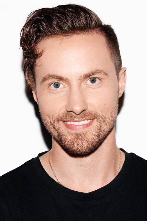 Adam Turczyk as Alek