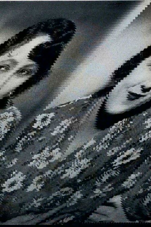 Rachel Devirys as Mme de Rouvre