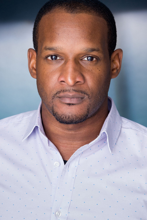 Turell Robins as Officer Kyle