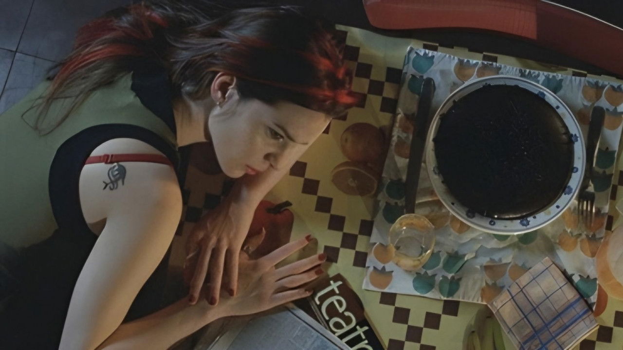 Chiche Bombon backdrop