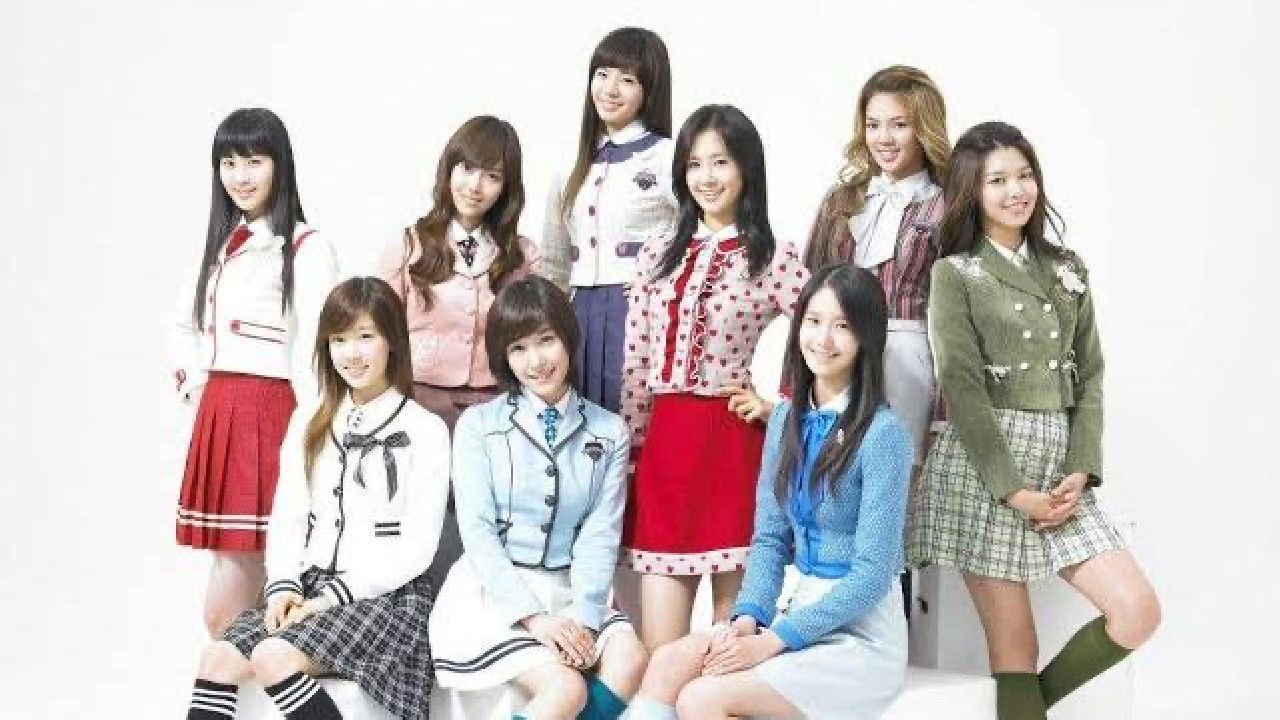 Girls' Generation Goes to School backdrop