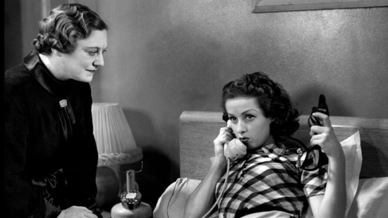 Club de femmes backdrop