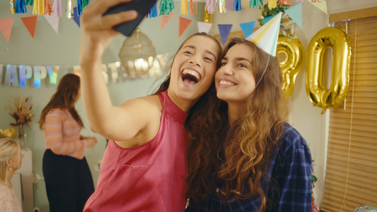 Klokslag 30 backdrop