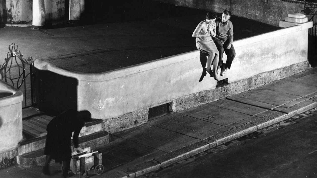 Hetkiä yössä backdrop