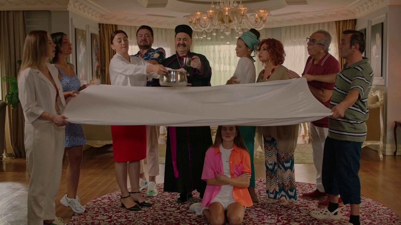 Kutsal Damacana 4 backdrop