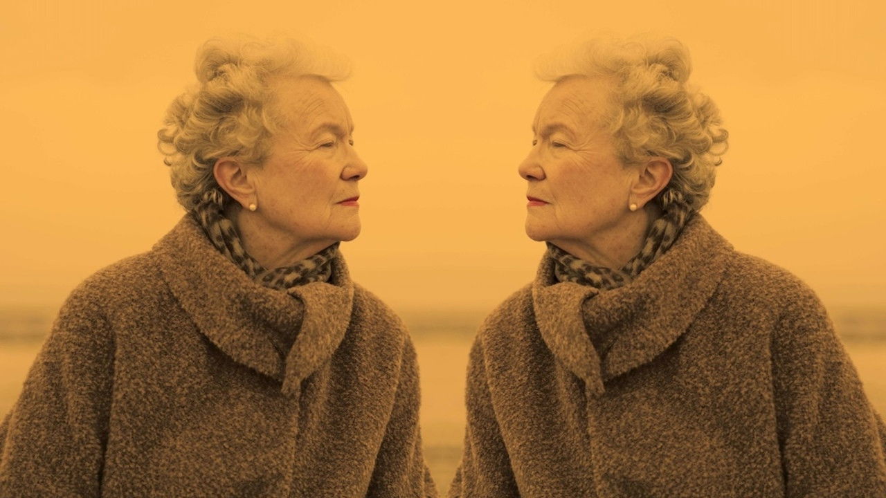 Vingt mille lieux sous la mère backdrop