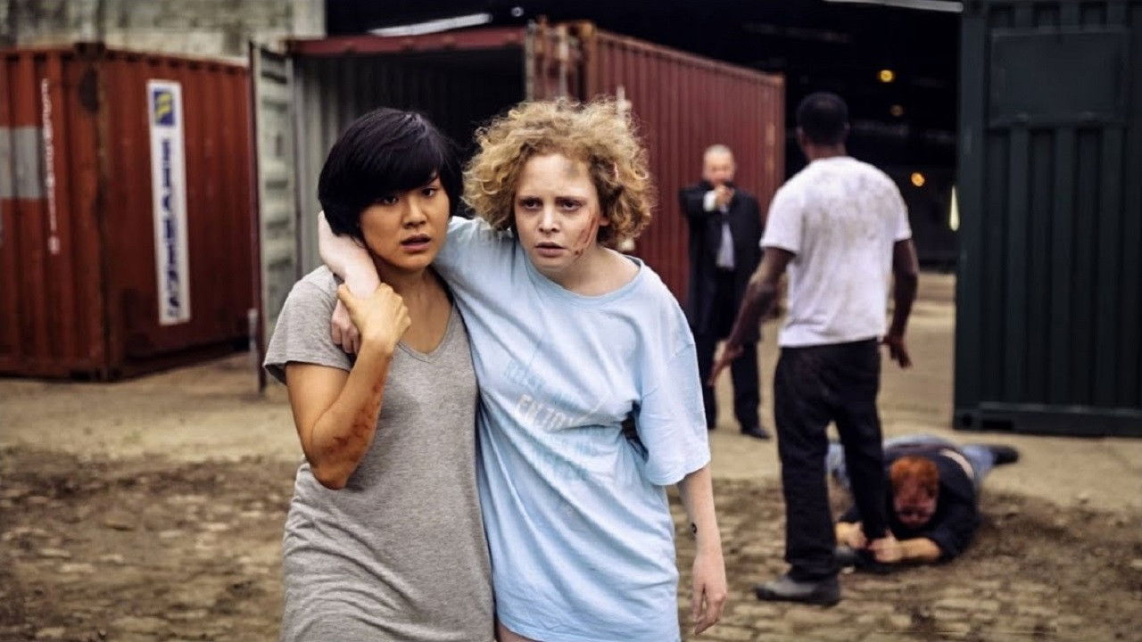 Boa Noite, Tess backdrop