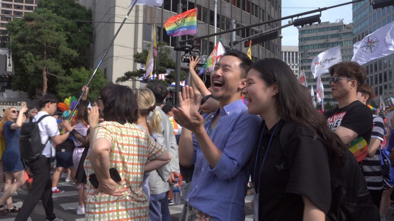 Queer My Friends backdrop