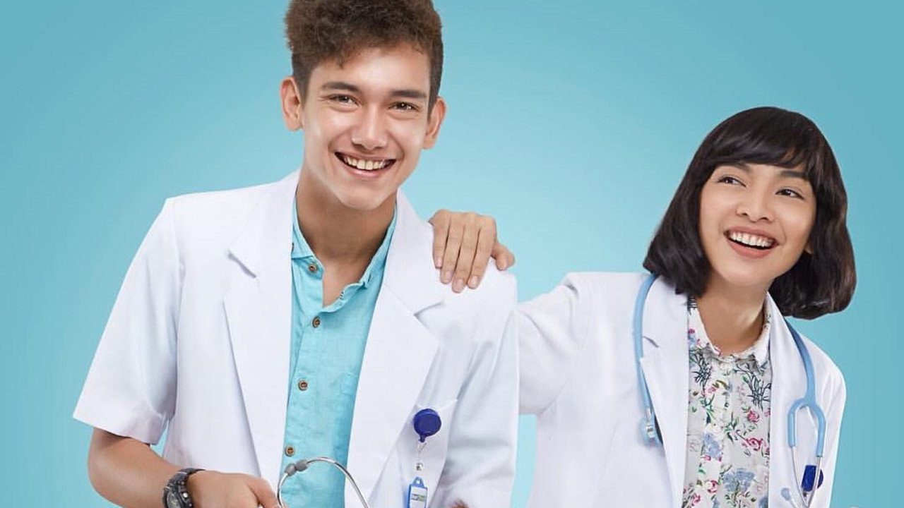 Cado Cado: Doctor 101 backdrop