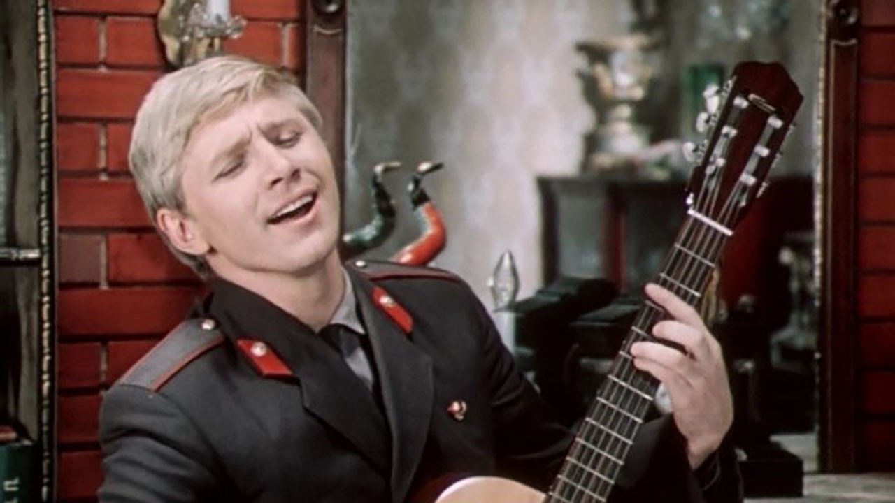 Three Days in Moscow backdrop