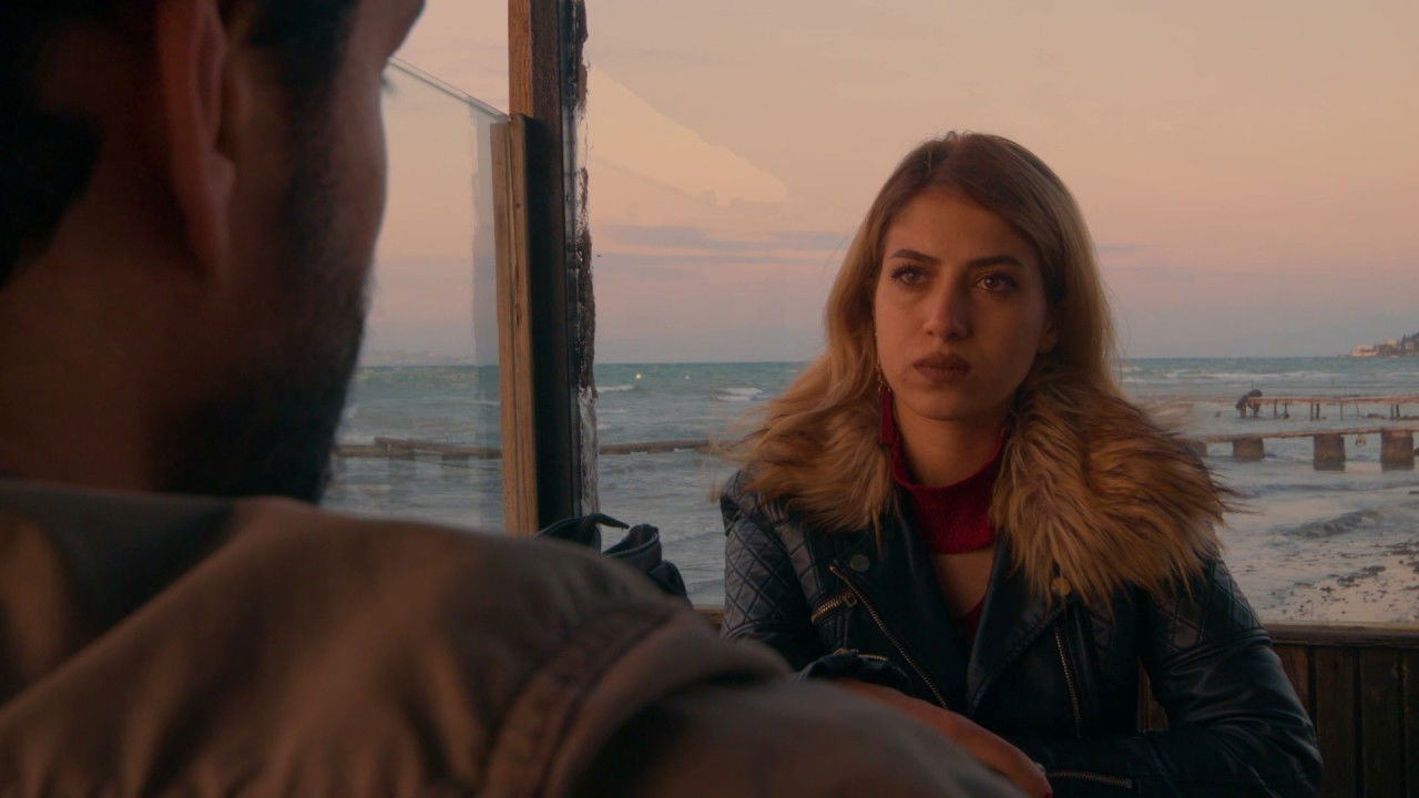 Bizim Küçük Günahlarımız backdrop