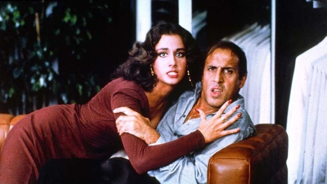 Special Features: Handsome backdrop