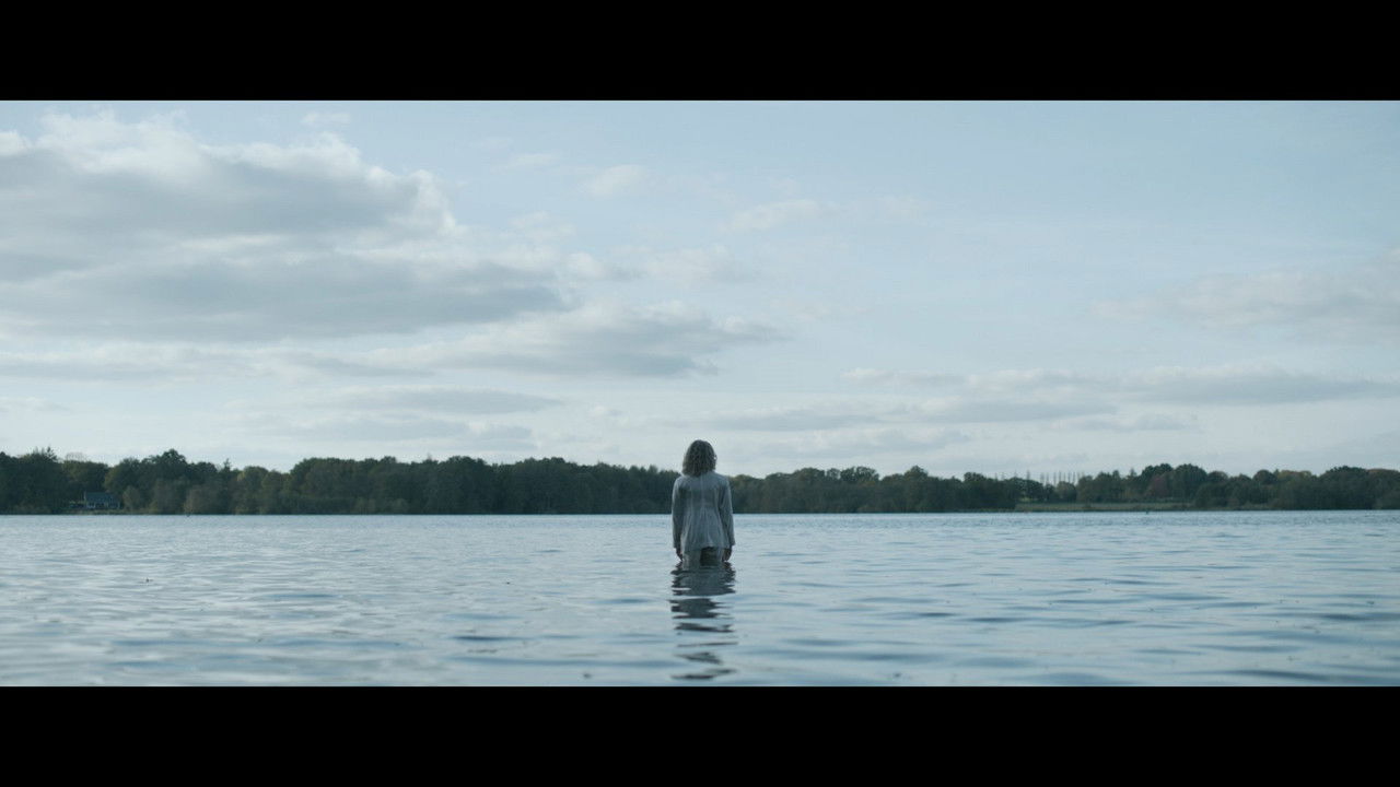 Après l'aube backdrop