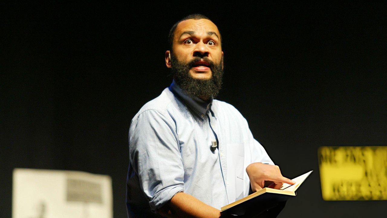 Dieudonné - Le Divorce de Patrick backdrop