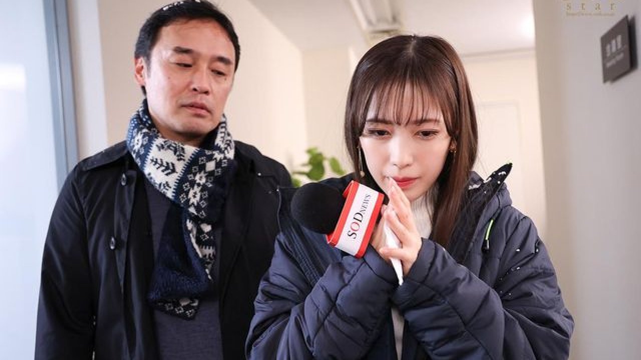 Yotsuha Kominato – NTR in a shared room on the way home from a location – A weather girl who couldn’t go home due to heavy snowfall backdrop