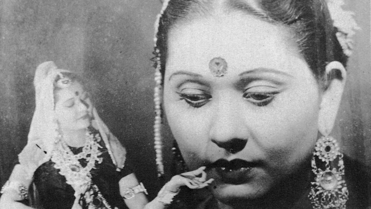 The Court Dancer: Raj Nartaki backdrop