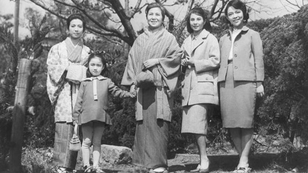 Moonlight in the Rain backdrop