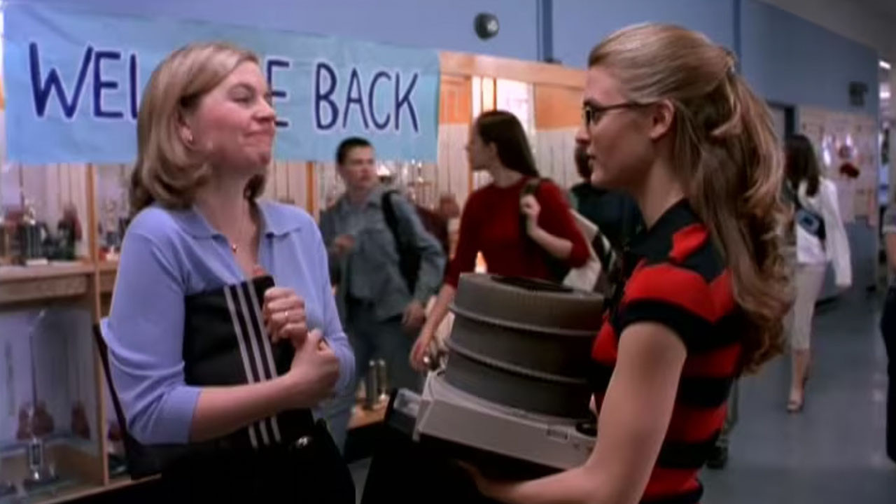 Everybody's Doing It backdrop