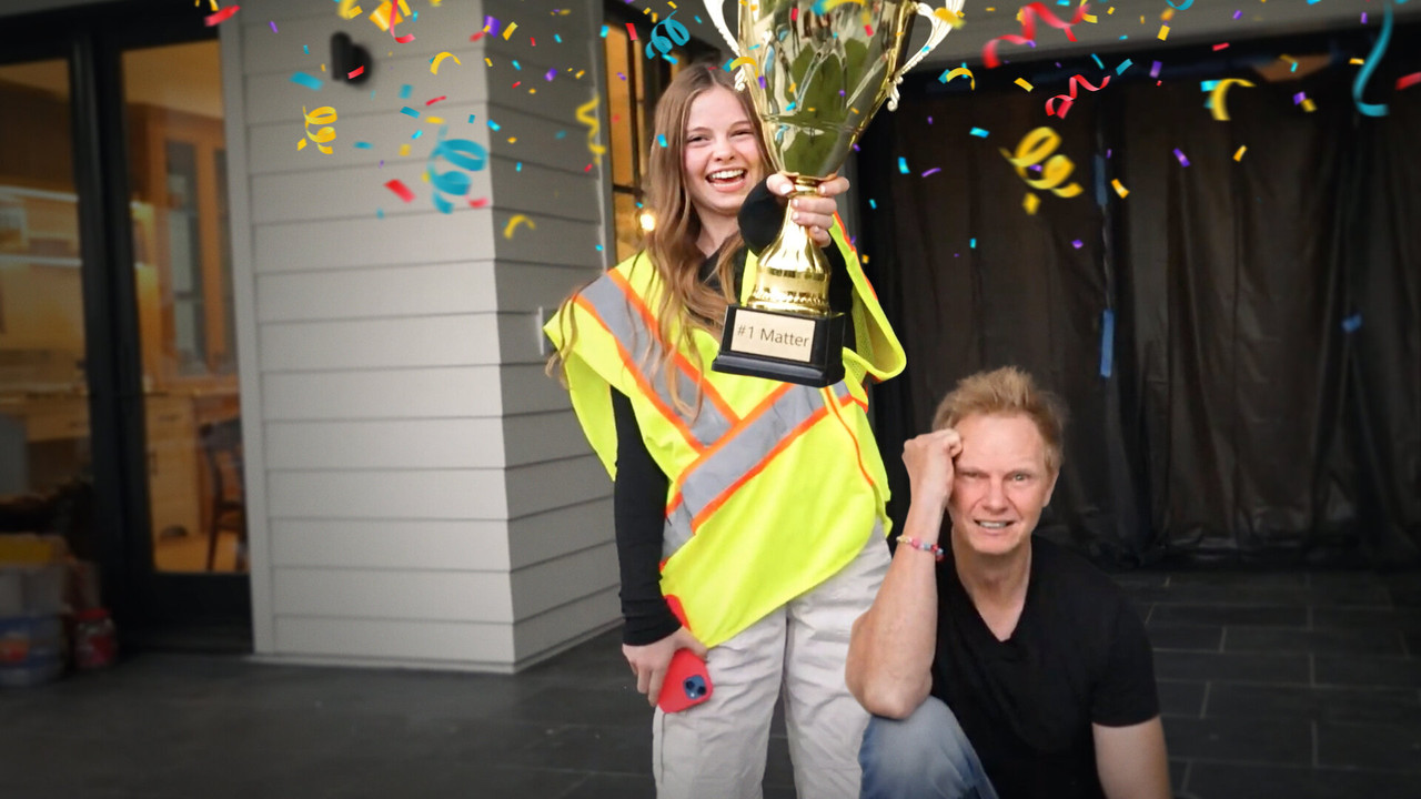 Salish & Jordan Matter backdrop