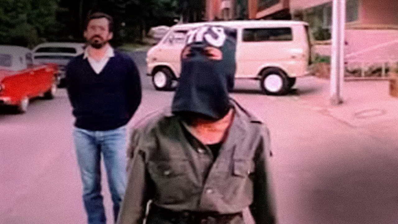 La toma de la embajada backdrop